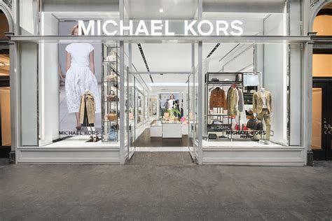 michael kors outlet vs store|michael kors outlet shops.